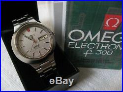 RARE VINTAGE OMEGA SEAMASTER F-300 hz CAL 1250 NICE BOX & PAPERS IN EXC COND