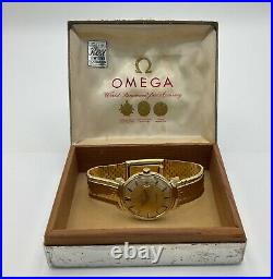 Rare OMEGA Constellation Grand Luxe 18K Yellow Gold Pie Pan Vintage 1960s Watch