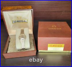 Rare Vintage 1978 N MINT withBox OMEGA 17J All Silver Oval Case Women's Watch