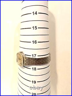 Rare Vintage 1978 N MINT withBox OMEGA 17J All Silver Oval Case Women's Watch