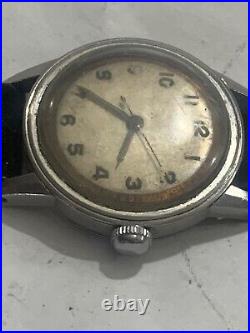 Rare Vintage Omega Mens Military WWII 35mm Watch running condition
