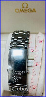Rare Vintage Omega Seamaster Professional 300m Black Wave Dial Watch 196.1640