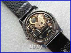 Rare Vintage Swiss Ss Cream Dial Omega Seamaster Quartz Date Men's Wristwatch